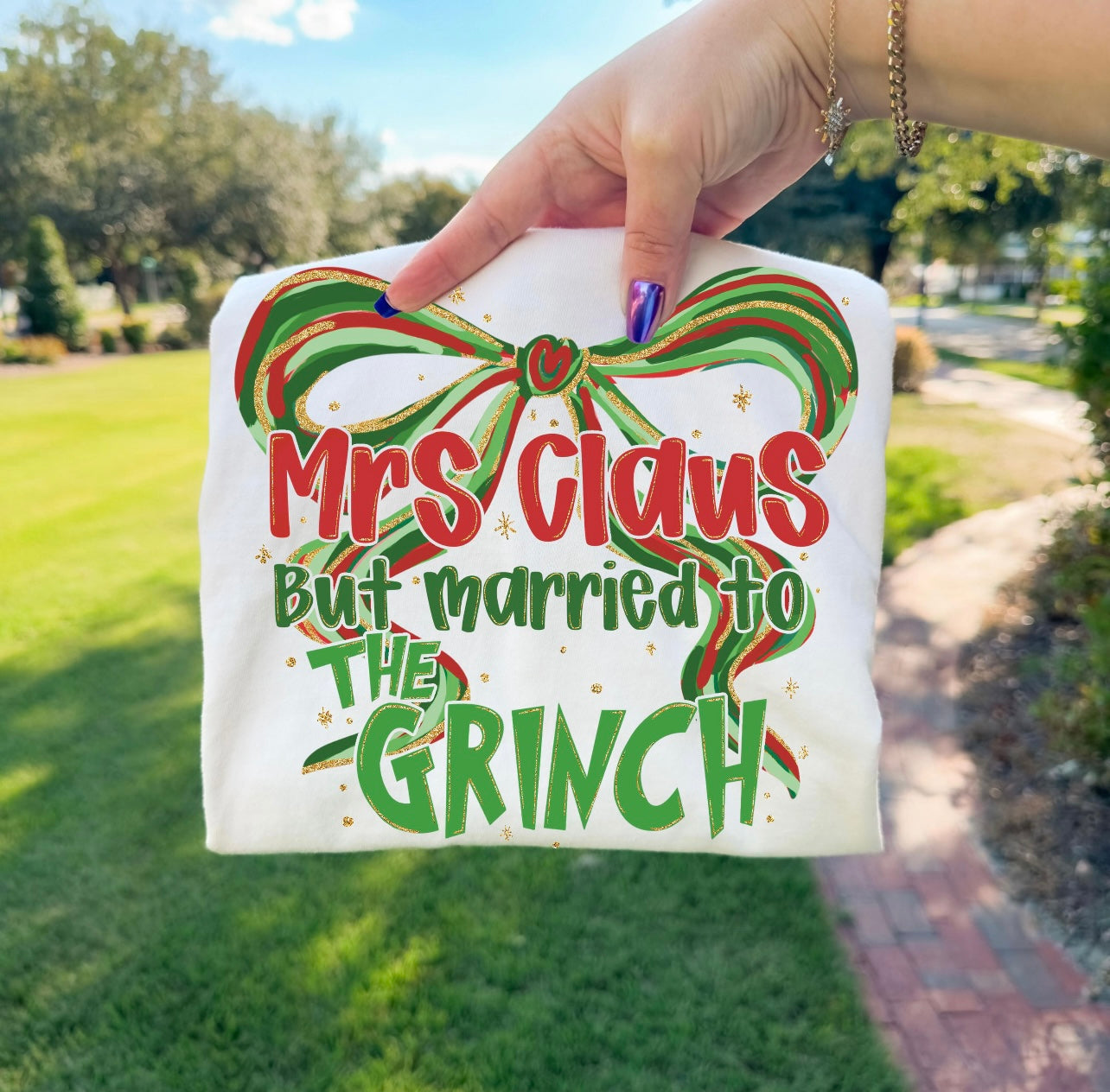 Married to the Grinch - CC Tee