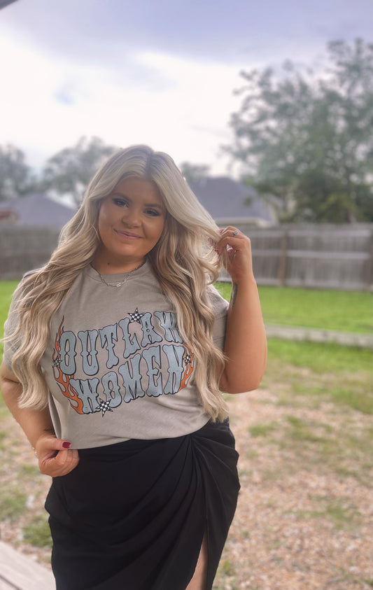 Outlaw Women Tee